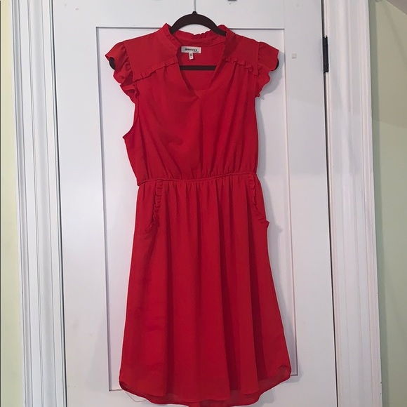 ✨flash sale!!✨ Monteau LA Dress - Picture 1 of 5